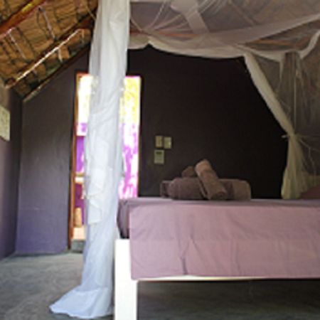 Zombie Cucumber Hotel Vilanculos Exterior photo